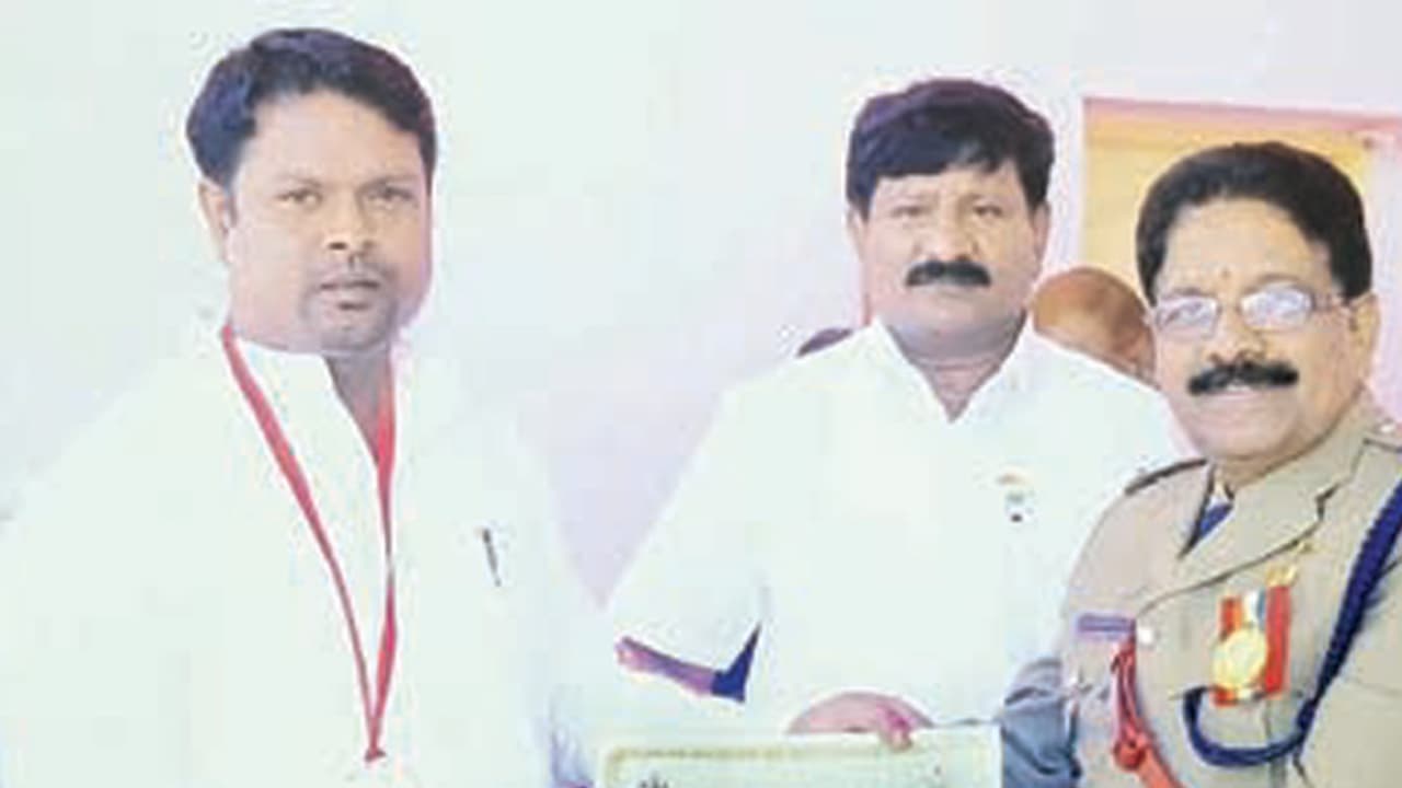 ಸೆರೆಮನೆಯಲ್ಲಿ ಅಕ್ಷರ ಕ್ರಾಂತಿ; ನೂರಾರು ಖೈದಿಗಳ ಮನ ಪರಿವರ್ತಿಸಿದ ಯಲ್ಲಪ್ಪ