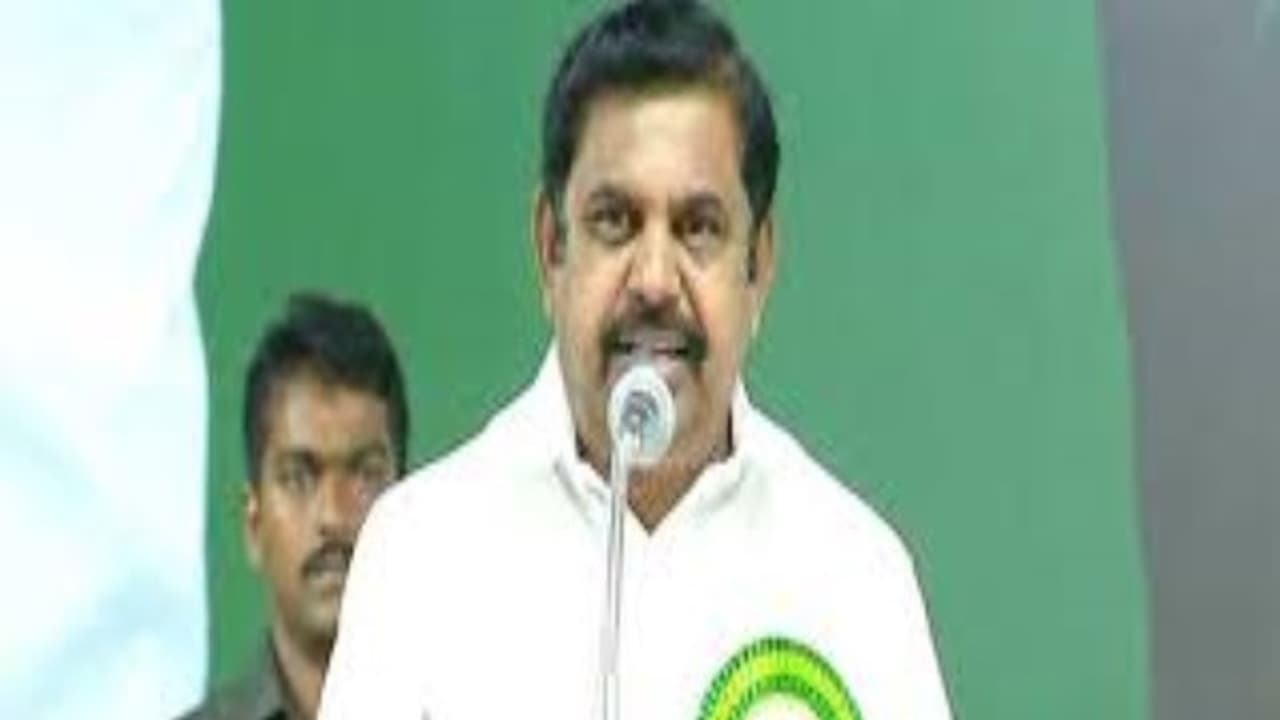 ஆர்.கே.நகர் மட்டுமல்ல ஆயிரம் தேர்தல்கள் நடந்தாலும் அதிமுகவால் வெற்றிபெற முடியும் !!! கோவையில் கொதித்தெழுந்த எடப்பாடி... ஆர்.கே.நகர் மட்டுமல்ல ஆயிரம் தேர்தல்கள் நடந்தாலும் அதிமுகவால் வெற்றிபெற முடியும் !!! கோவையில் கொதித்தெழுந்த எடப்பாடி...