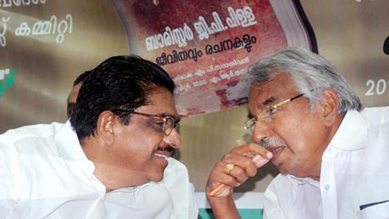 ചോര പൊടിയാതെ അറുത്തു, സുധീരന്‍റെ രാജിക്ക് പിന്നിലെ കരുനീക്കം ആരുടേത് ?