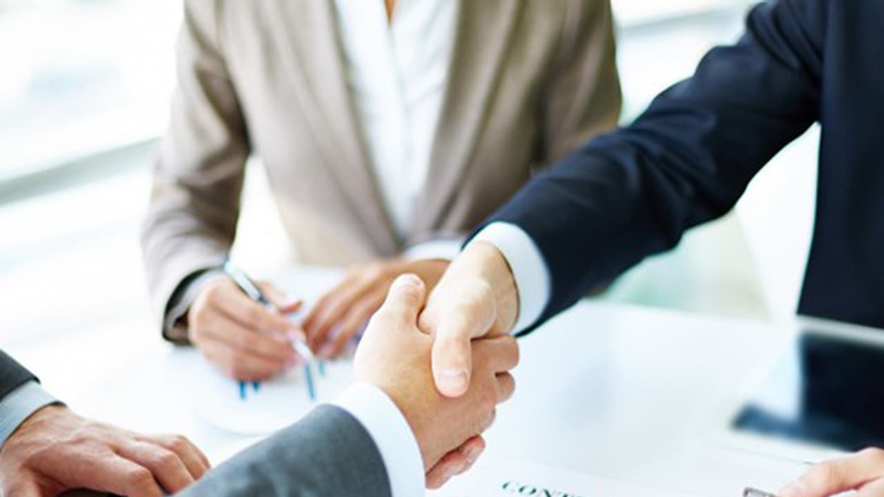 ಉದ್ಯೋಗ ಬದಲಿಸುತ್ತಿದ್ದೀರಾ? ಹಣಕಾಸು ನಿರ್ವಹಣೆ ಬಗ್ಗೆ ಇಲ್ಲಿದೆ ಟಿಪ್ಸ್ ಉದ್ಯೋಗ ಬದಲಿಸುತ್ತಿದ್ದೀರಾ? ಹಣಕಾಸು ನಿರ್ವಹಣೆ ಬಗ್ಗೆ ಇಲ್ಲಿದೆ ಟಿಪ್ಸ್