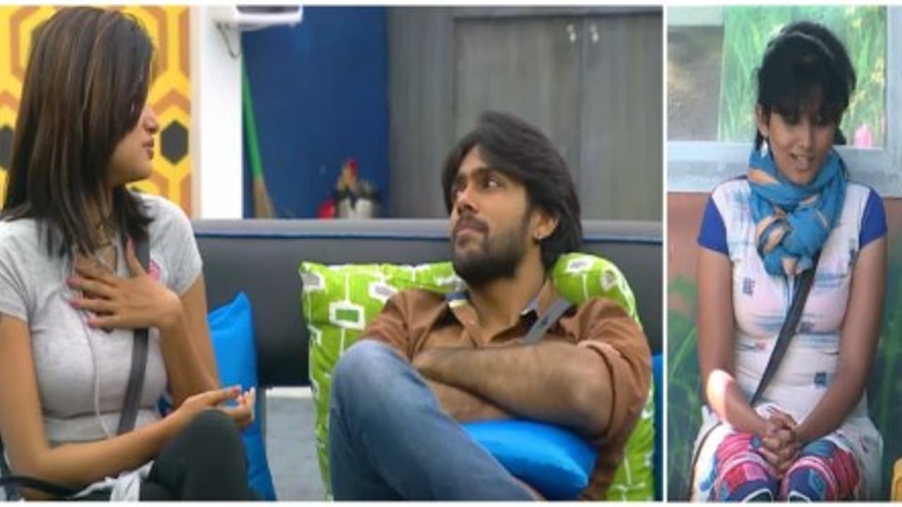 ஆரவை அடித்து தொவச்சிடுவேன்... பொறாமையின் உச்சத்திற்கு சென்ற ஜூலி.. ஆரவை அடித்து தொவச்சிடுவேன்... பொறாமையின் உச்சத்திற்கு சென்ற ஜூலி..