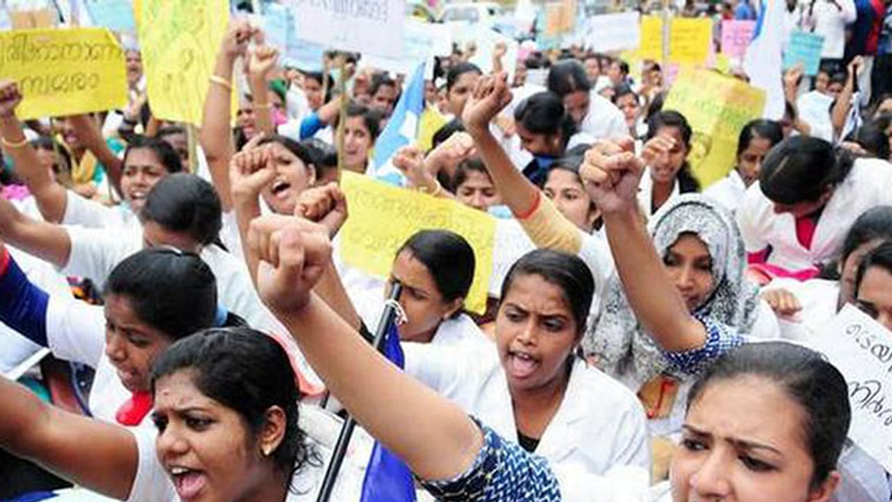 നഴ്സുമാരുടെ സമരം പിന്വലിച്ചു നഴ്സുമാരുടെ സമരം പിന്വലിച്ചു
