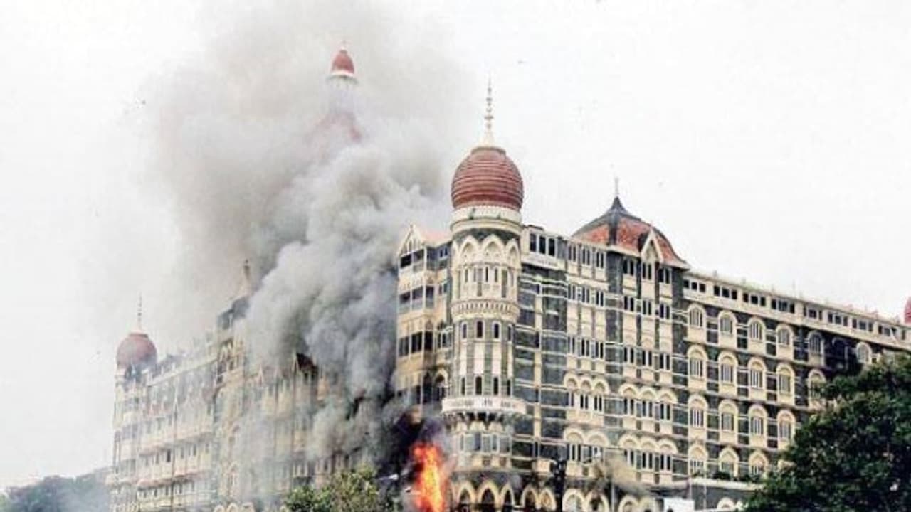 மும்பை தாக்குதலின் 9 ம் ஆண்டு நினைவுதினம்..! மக்களை கொன்று குவித்துவிட்டு சுதந்திரமாக திரியும் ஹஃபீஸ் சையத்..! மும்பை தாக்குதலின் 9 ம் ஆண்டு நினைவுதினம்..! மக்களை கொன்று குவித்துவிட்டு சுதந்திரமாக திரியும் ஹஃபீஸ் சையத்..!