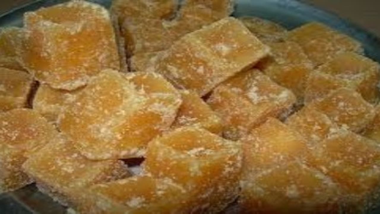 இயற்கை வாரித் தந்த இனிப்பான வெல்லத்தின் மருத்துவ பயன்கள் இயற்கை வாரித் தந்த இனிப்பான வெல்லத்தின் மருத்துவ பயன்கள்