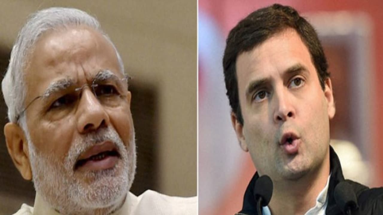 ರಫೇಲ್ ಡೀಲ್: ಮೋದಿ ವಿರುದ್ಧ ಗುಡುಗಿದ ರಾಹುಲ್ಗೆ ಮಹಿಳಾ ಆಯೋಗದ ನೋಟಿಸ್! ರಫೇಲ್ ಡೀಲ್: ಮೋದಿ ವಿರುದ್ಧ ಗುಡುಗಿದ ರಾಹುಲ್ಗೆ ಮಹಿಳಾ ಆಯೋಗದ ನೋಟಿಸ್!