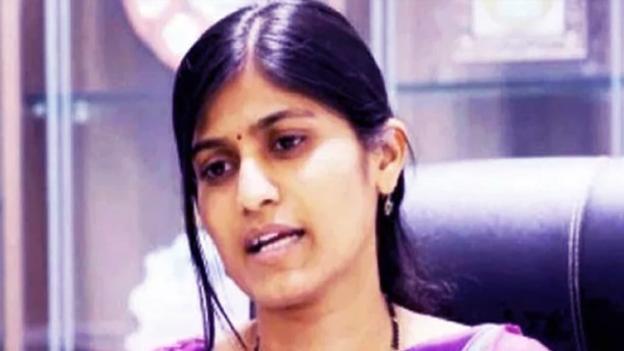 தென்னை, கிணறு, நிலம் என அனைத்திற்கும் இழப்பீடு! வதந்திகளை மட்டும் நம்பாதீங்க...! ஆட்சியர் ரோகிணி தென்னை, கிணறு, நிலம் என அனைத்திற்கும் இழப்பீடு! வதந்திகளை மட்டும் நம்பாதீங்க...! ஆட்சியர் ரோகிணி