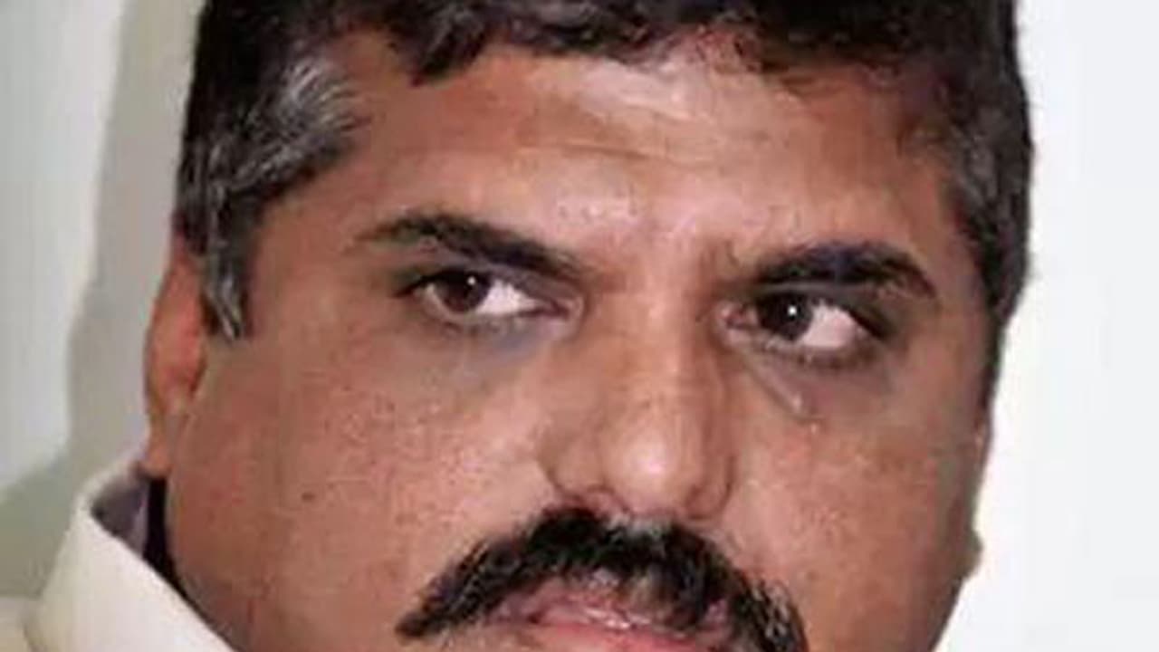 చంద్రబాబు బడాయి, ఎందుకు అలా చేయలేదు: బొత్స చంద్రబాబు బడాయి, ఎందుకు అలా చేయలేదు: బొత్స