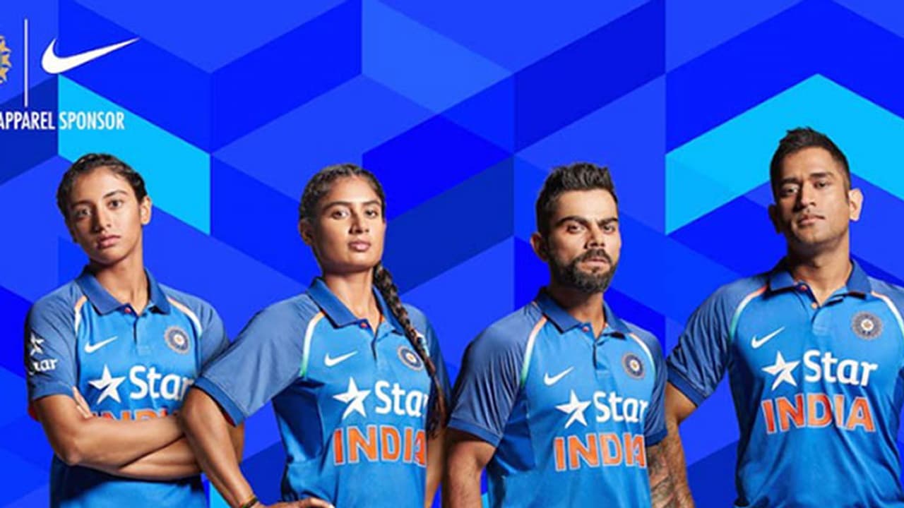 ഇന്ത്യന് ടീമിന് പുതിയ ജേഴ്സി ഇന്ത്യന് ടീമിന് പുതിയ ജേഴ്സി