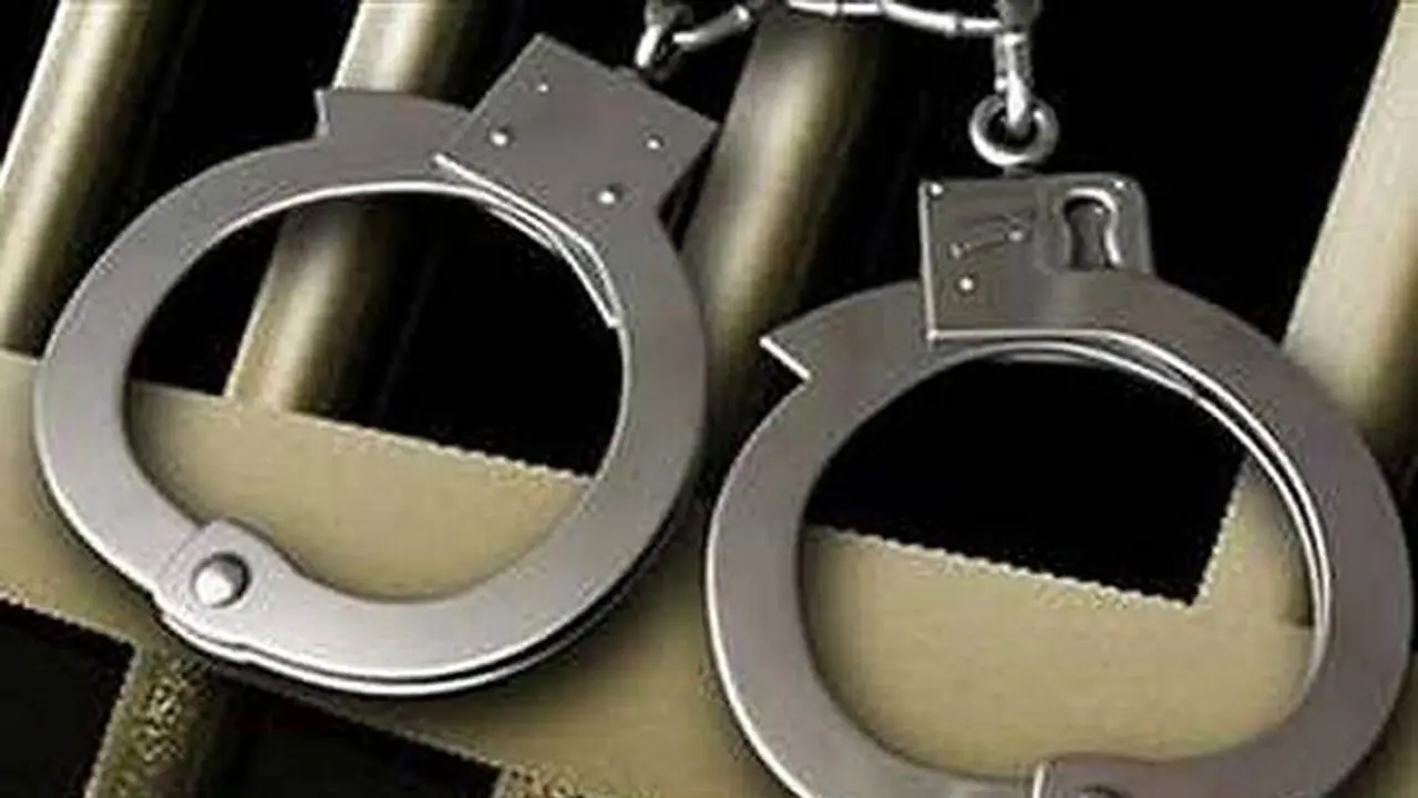 Two gangs of robbers held after chase in separate police actions in Delhi