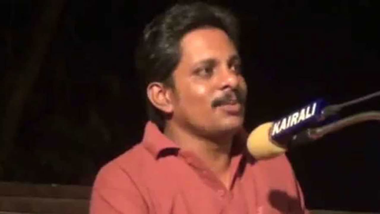 ചലച്ചിത്ര അവാര്ഡ് വേദിയില് നിന്ന് മുകേഷിനെ മാറ്റിനിര്ത്തണം: ടി ദീപേഷ് ചലച്ചിത്ര അവാര്ഡ് വേദിയില് നിന്ന് മുകേഷിനെ മാറ്റിനിര്ത്തണം: ടി ദീപേഷ്