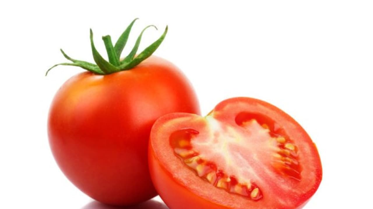 உங்களுக்குத் தெரியுமா? உடலில் ஏற்பட்டுள்ள தழும்புகளை போக்க தக்காளி உதவும்... உங்களுக்குத் தெரியுமா? உடலில் ஏற்பட்டுள்ள தழும்புகளை போக்க தக்காளி உதவும்...