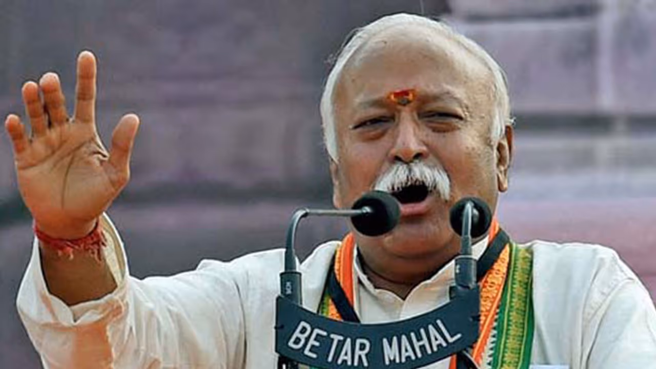 Gau Rakshaks have nothing to fear: RSS Chief's clarion call Gau Rakshaks have nothing to fear: RSS Chief's clarion call