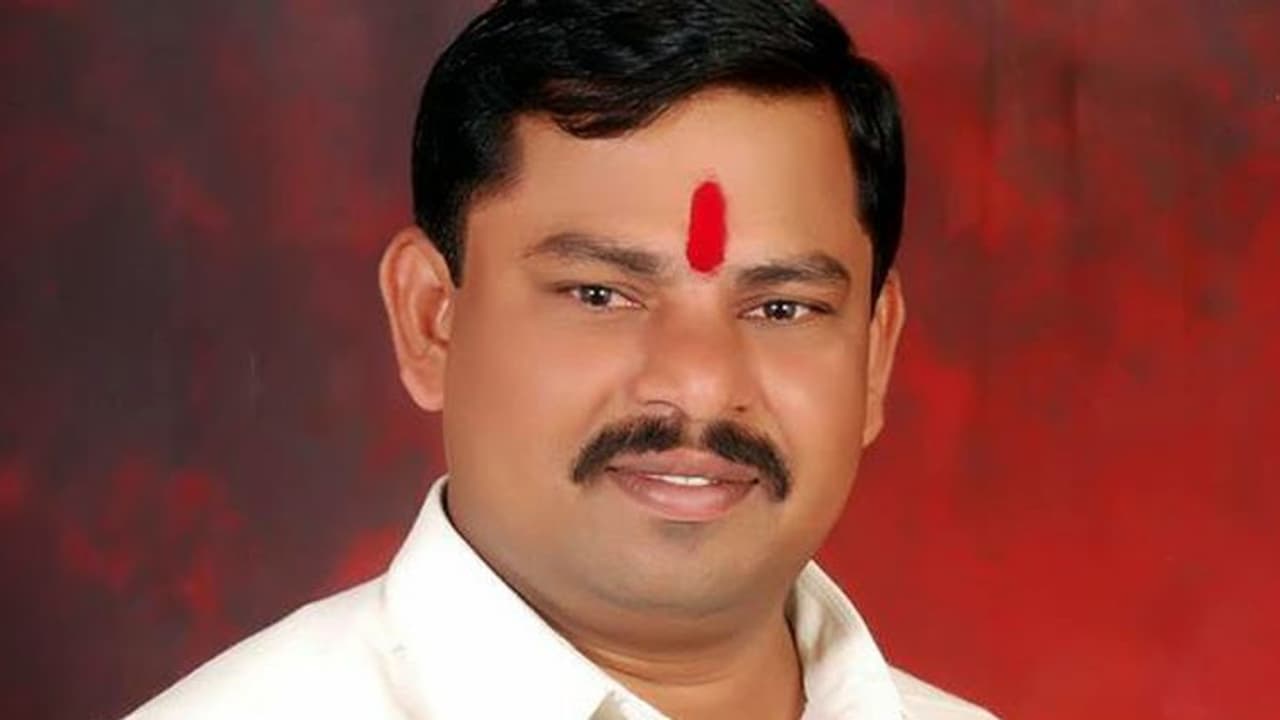 చర్లపల్లి జైలుకు రాజాసింగ్ తరలింపు: మానస బ్యారక్ కేటాయింపు చర్లపల్లి జైలుకు రాజాసింగ్ తరలింపు: మానస బ్యారక్ కేటాయింపు