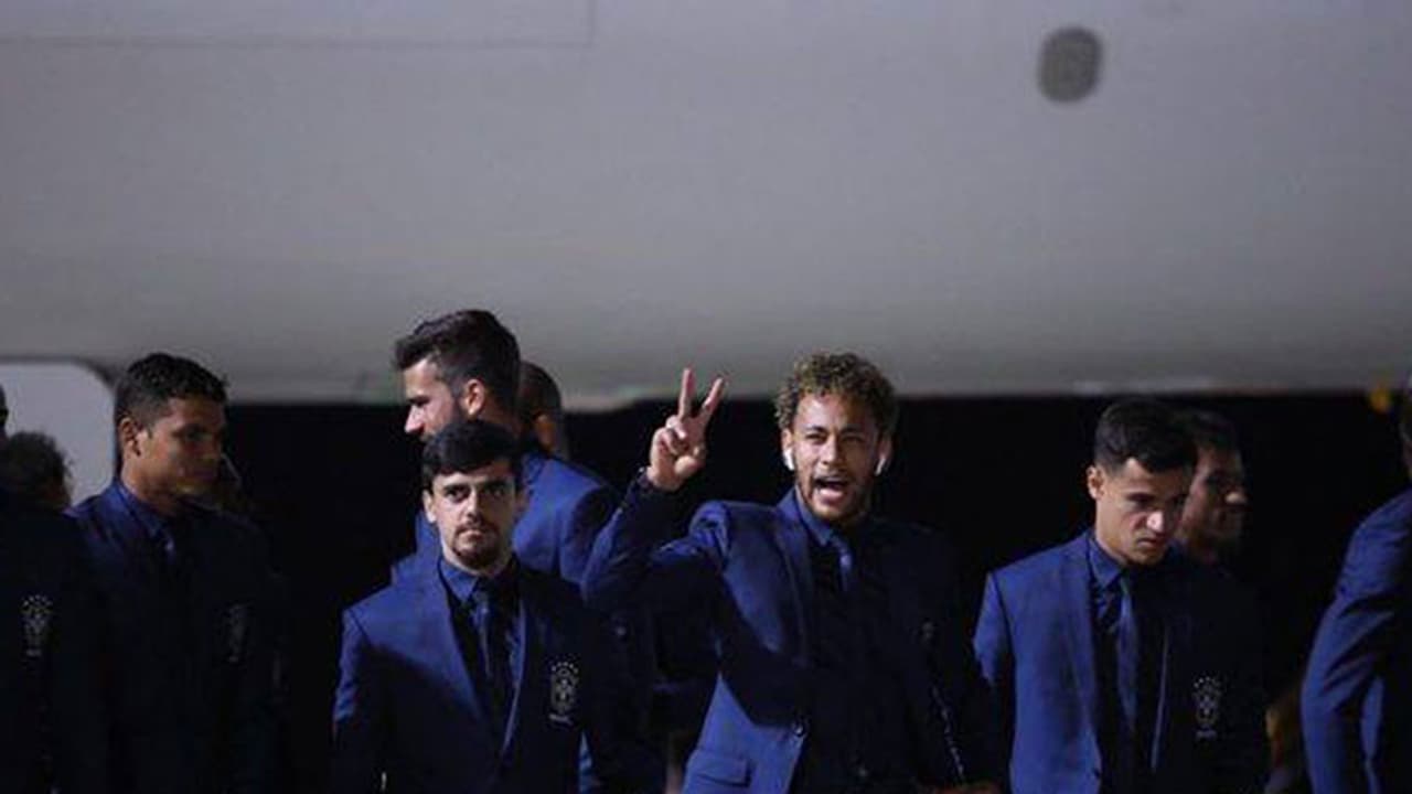 'കപ്പ് ബ്രസീലിന് തന്നെ'; ഇതിഹാസങ്ങള്ക്ക് ഒരേ സ്വരം 'കപ്പ് ബ്രസീലിന് തന്നെ'; ഇതിഹാസങ്ങള്ക്ക് ഒരേ സ്വരം