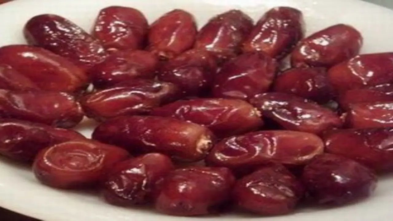 பேரீச்சம் பழத்தில் எக்கச்சக்கமான மருத்துவ பயன்கள் இருக்கு… பேரீச்சம் பழத்தில் எக்கச்சக்கமான மருத்துவ பயன்கள் இருக்கு…