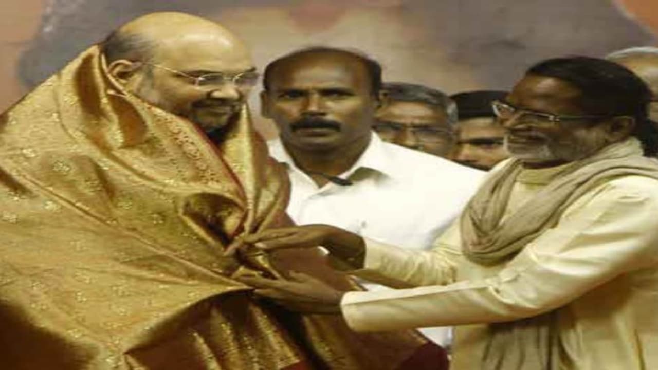 ஆர்.கே.நகர் இடைதேர்தலில் பாஜக வேட்பாளராக கங்கை அமரன் "NEWS FAST" அன்றே சொன்னது...!!! ஆர்.கே.நகர் இடைதேர்தலில் பாஜக வேட்பாளராக கங்கை அமரன் "NEWS FAST" அன்றே சொன்னது...!!!