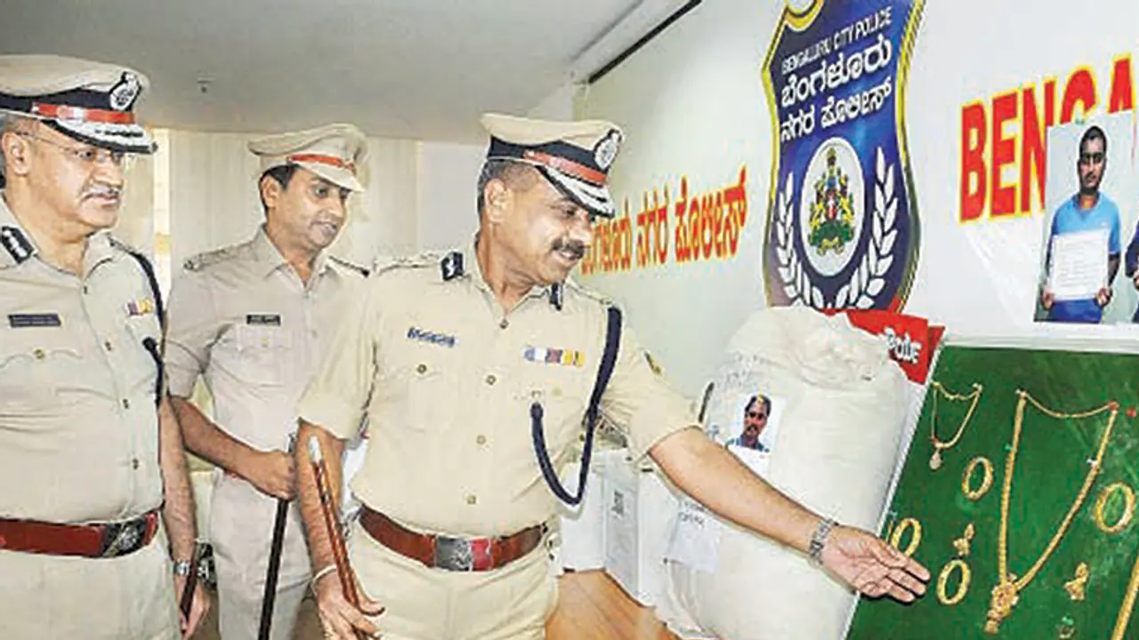 2 Bengaluru youth steal Rs 12 crore from USA’s largest bank JP Morgan 2 Bengaluru youth steal Rs 12 crore from USA’s largest bank JP Morgan