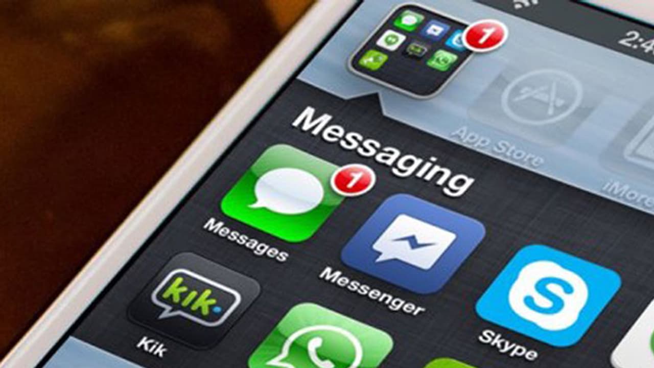 പ്രവാസികളുടെ നാട്ടിലേക്കുള്ള ഇന്റര്നെറ്റ് ഫോണ് വിളി; യുഎഇയില് 17 ആപ്പുകള്ക്ക് മാത്രം അനുമതി പ്രവാസികളുടെ നാട്ടിലേക്കുള്ള ഇന്റര്നെറ്റ് ഫോണ് വിളി; യുഎഇയില് 17 ആപ്പുകള്ക്ക് മാത്രം അനുമതി