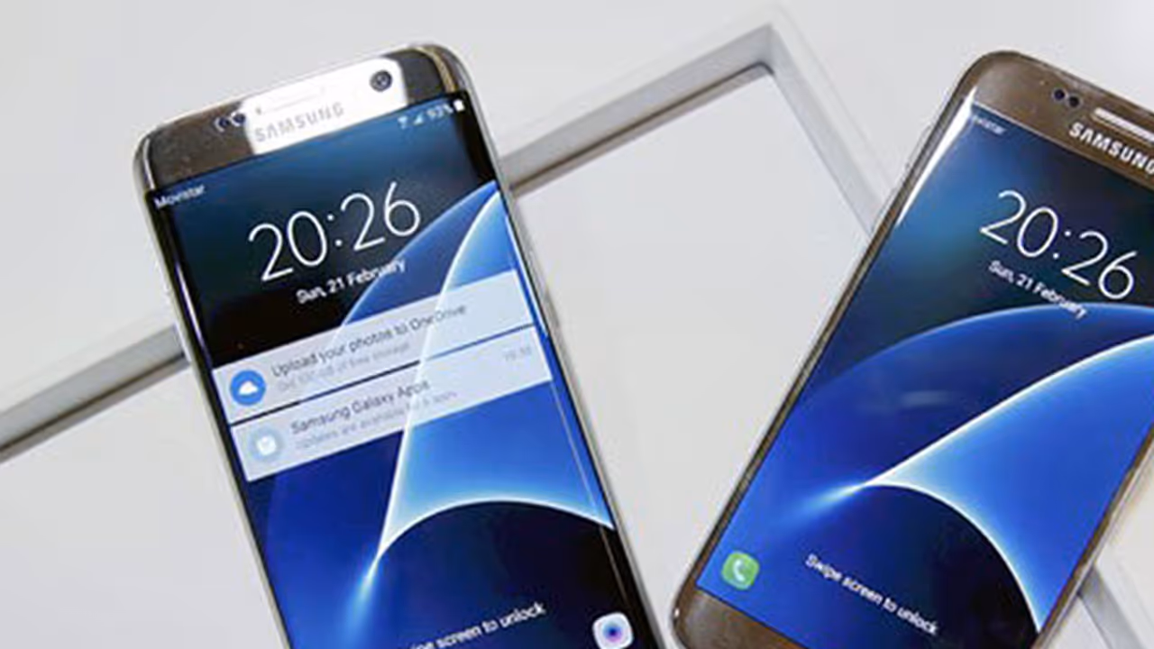 ഫ്ലാഗ്ഷിപ്പ് മോഡലിന് മിനി മോഡല് ഇറക്കാന് സാംസങ്ങ് ഫ്ലാഗ്ഷിപ്പ് മോഡലിന് മിനി മോഡല് ഇറക്കാന് സാംസങ്ങ്