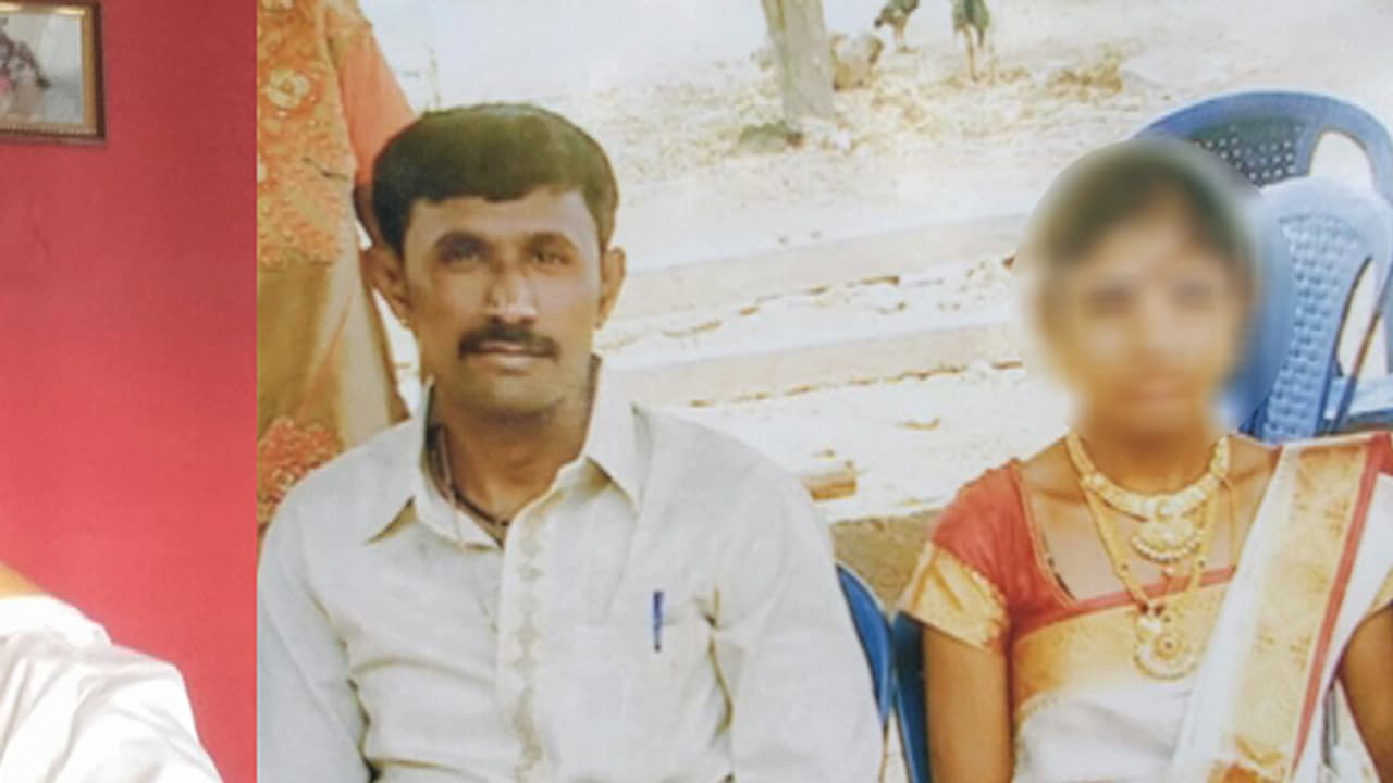 ಮದುವೆ, ಫಸ್ಟ್'ನೈಟ್ & ಕಿಡ್ನಾಪ್: ಸಚಿವ ಜಯಚಂದ್ರ ಬಂಟನ ಕಿಡ್ನಾಪ್ ಕಥೆಗೆ ಬಿಗ್ ಟ್ವಿಸ್ಟ್! ಮದುವೆ, ಫಸ್ಟ್'ನೈಟ್ & ಕಿಡ್ನಾಪ್: ಸಚಿವ ಜಯಚಂದ್ರ ಬಂಟನ ಕಿಡ್ನಾಪ್ ಕಥೆಗೆ ಬಿಗ್ ಟ್ವಿಸ್ಟ್!