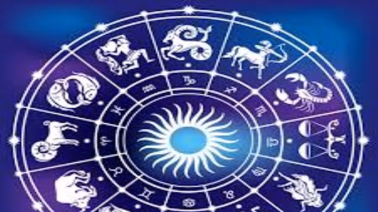 இந்த ராசியினருக்கு "2 கல்யாணம்" நடக்க வாய்ப்பு உள்ளதாம்...! நீங்க இந்த ராசியா..? இந்த ராசியினருக்கு "2 கல்யாணம்" நடக்க வாய்ப்பு உள்ளதாம்...! நீங்க இந்த ராசியா..?