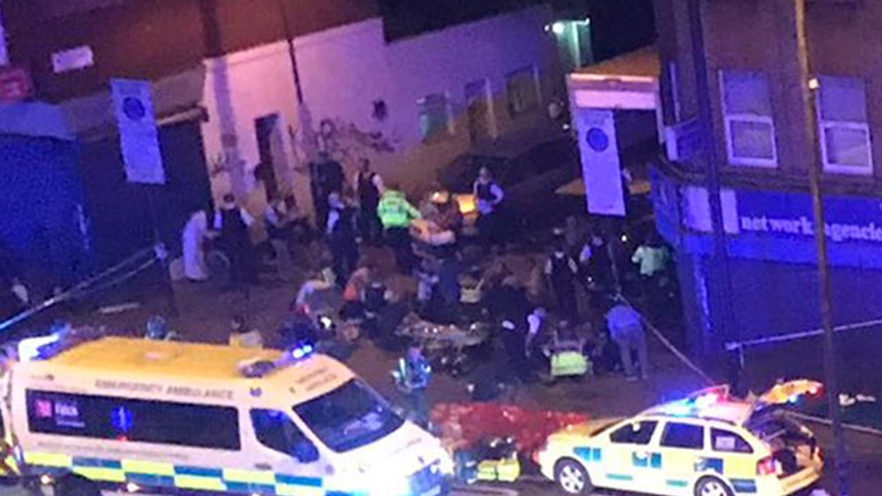 ಲಂಡನ್ ಮಸೀದಿ ಬಳಿ ಉಗ್ರ ದಾಳಿ: ಓರ್ವ ಸಾವು ಲಂಡನ್ ಮಸೀದಿ ಬಳಿ ಉಗ್ರ ದಾಳಿ: ಓರ್ವ ಸಾವು