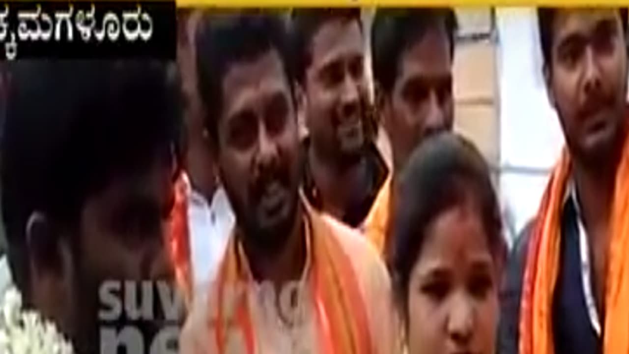 ಮುತಾಲಿಕ್ ನೇತೃತ್ವದಲ್ಲಿ ಹಿಂದು ಧರ್ಮಕ್ಕೆ ಮತಾಂತರನಾದ ಮುಸ್ಲಿಂ ಮುತಾಲಿಕ್ ನೇತೃತ್ವದಲ್ಲಿ ಹಿಂದು ಧರ್ಮಕ್ಕೆ ಮತಾಂತರನಾದ ಮುಸ್ಲಿಂ