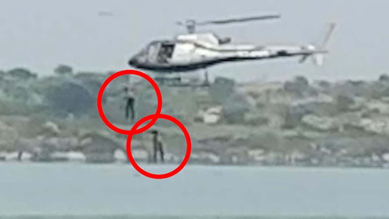 മാഗഡി ഹെലികോപ്റ്റര് അപകടം: നിർമാതാവിനെയും സംവിധായകനെയും അറസ്റ്റ് ചെയ്തു മാഗഡി ഹെലികോപ്റ്റര് അപകടം: നിർമാതാവിനെയും സംവിധായകനെയും അറസ്റ്റ് ചെയ്തു