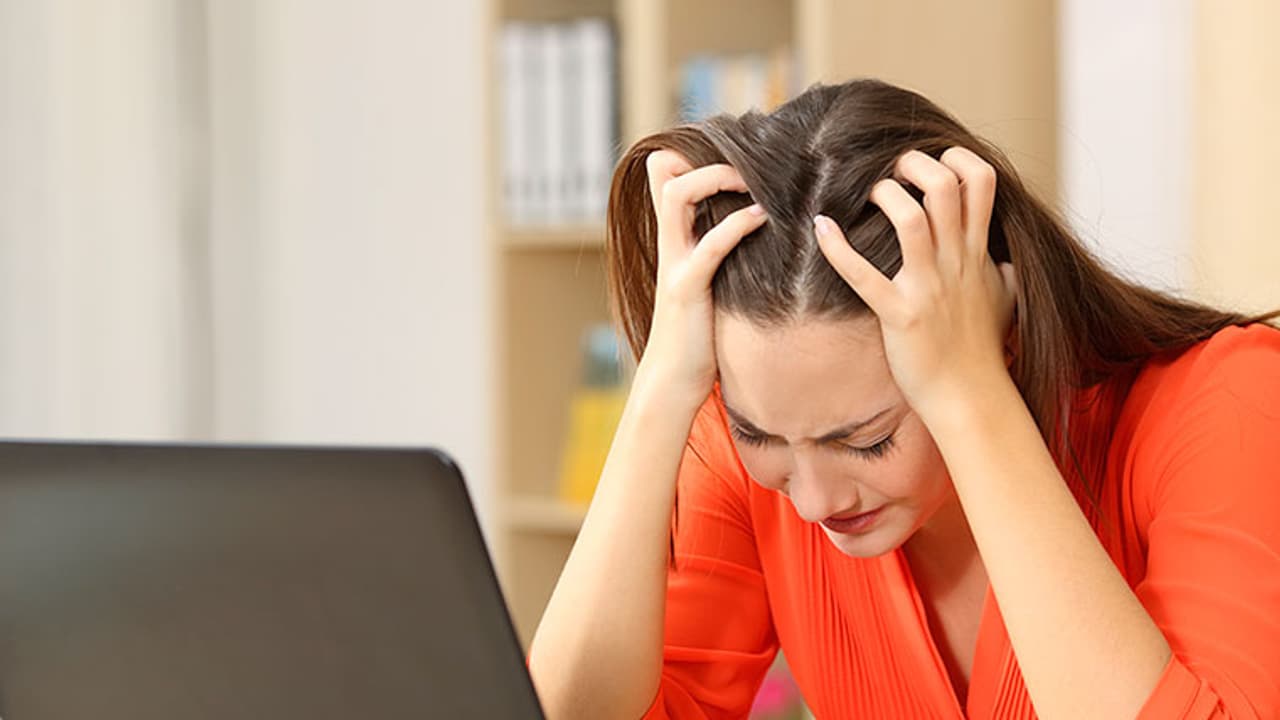 Acche Din? 550 Jobs disappear daily in India Acche Din? 550 Jobs disappear daily in India