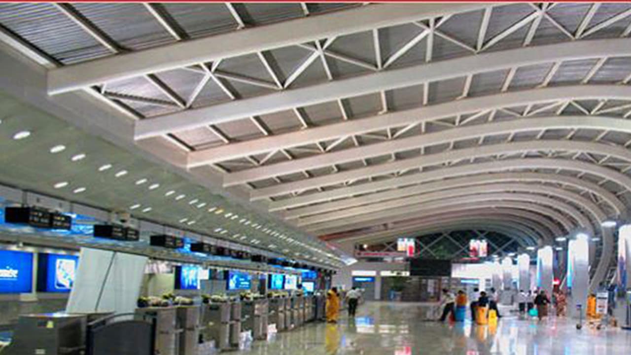 ವಿಮಾನ ಅಪಹರಣಕ್ಕೆ ಪ್ಲ್ಯಾನ್: ಮುಂಬೈ,ಚೆನ್ನೈ ಹಾಗೂ ಹೈದರಾಬಾದ್'ನಲ್ಲಿ ಕಟ್ಟೆಚ್ಚರ ವಿಮಾನ ಅಪಹರಣಕ್ಕೆ ಪ್ಲ್ಯಾನ್: ಮುಂಬೈ,ಚೆನ್ನೈ ಹಾಗೂ ಹೈದರಾಬಾದ್'ನಲ್ಲಿ ಕಟ್ಟೆಚ್ಚರ