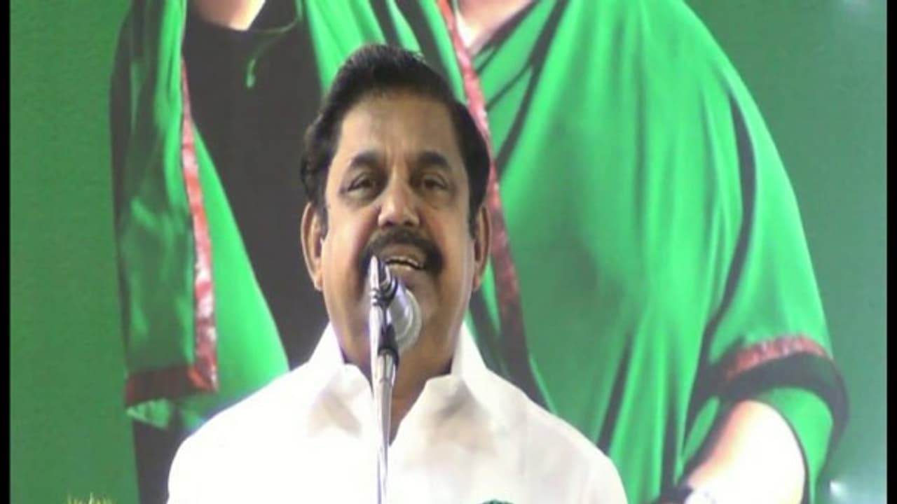 எம்ஜிஆர் நூற்றாண்டு விழாவில் அரசியல் பேசுவது ஏன்..? முதல்வர் பழனிசாமி விளக்கம்..! எம்ஜிஆர் நூற்றாண்டு விழாவில் அரசியல் பேசுவது ஏன்..? முதல்வர் பழனிசாமி விளக்கம்..!