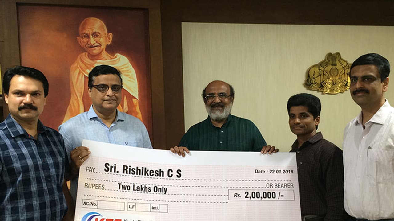 കണ്ടുപിടുത്തങ്ങളുടെ തോഴനായ മുഹമ്മ ഋഷികേശിന് സര്ക്കാര് സഹായം കണ്ടുപിടുത്തങ്ങളുടെ തോഴനായ മുഹമ്മ ഋഷികേശിന് സര്ക്കാര് സഹായം