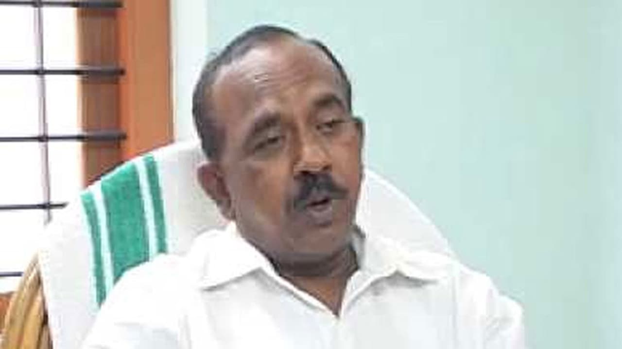 സപ്ലൈകോ ഓൺലൈൻ കച്ചവട രംഗത്തേക്ക് പ്രവേശിക്കുന്നുവെന്ന് മന്ത്രി പി തിലോത്തമൻ സപ്ലൈകോ ഓൺലൈൻ കച്ചവട രംഗത്തേക്ക് പ്രവേശിക്കുന്നുവെന്ന് മന്ത്രി പി തിലോത്തമൻ