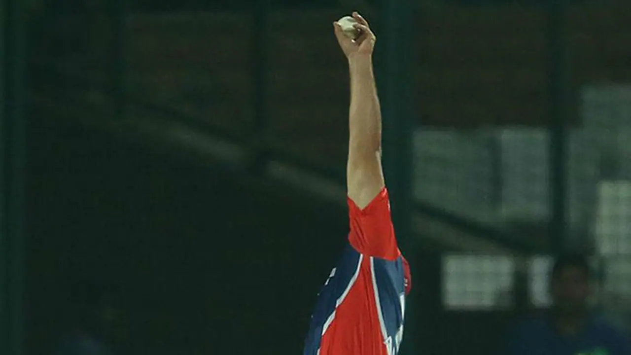 IPL 2017: Watch Corey Anderson's wonder catch against Gujarat Lions (video)