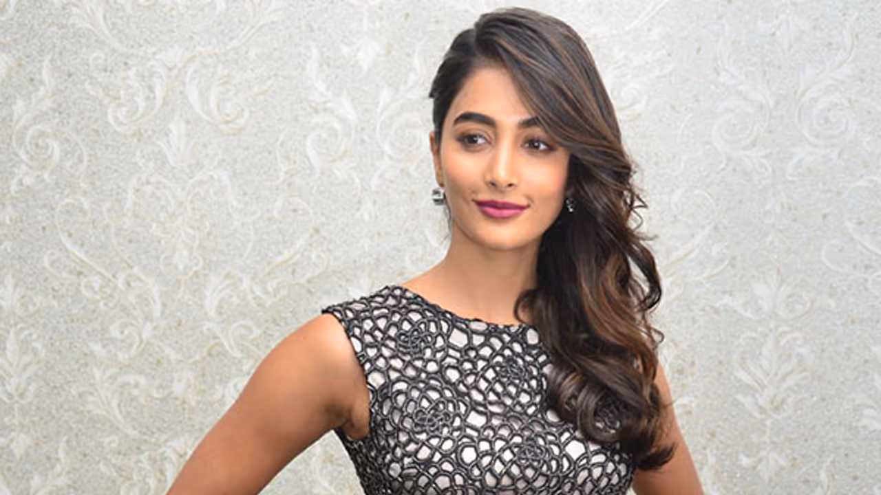 రంగస్థలంలో పూజా హెగ్డే ఐటమ్ నంబర్ రంగస్థలంలో పూజా హెగ్డే ఐటమ్ నంబర్