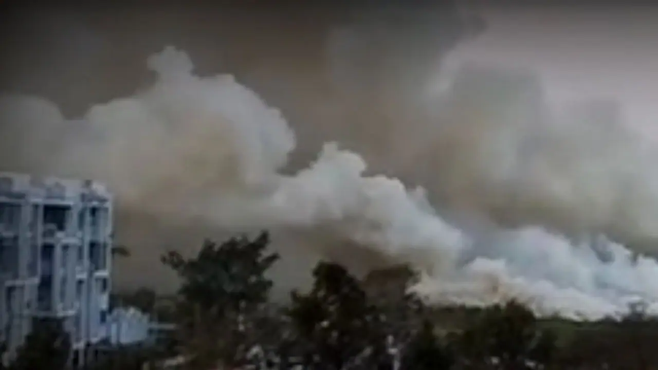 ಬೆಳ್ಳಂದೂರು ಕೆರೆಗೆ ಮತ್ತೊಮ್ಮೆ ಬೆಂಕಿ ಬಿತ್ತು..! ಬೆಳ್ಳಂದೂರು ಕೆರೆಗೆ ಮತ್ತೊಮ್ಮೆ ಬೆಂಕಿ ಬಿತ್ತು..!