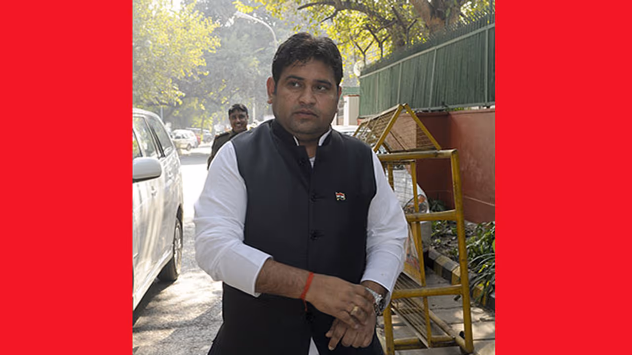 AAP minister Sandeep Kumar claims innocence, wife backs him