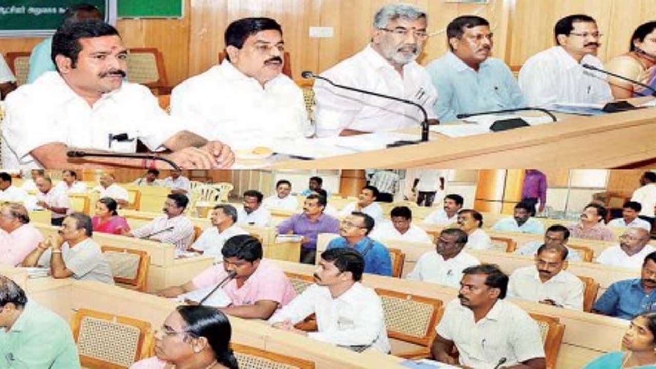 திருச்சியில் 55 ஆயிரத்து 163 வீடுகள் கட்டும் பணிகள் நடைபெறுகின்றன – அமைச்சர் பெருமிதம்… திருச்சியில் 55 ஆயிரத்து 163 வீடுகள் கட்டும் பணிகள் நடைபெறுகின்றன – அமைச்சர் பெருமிதம்…