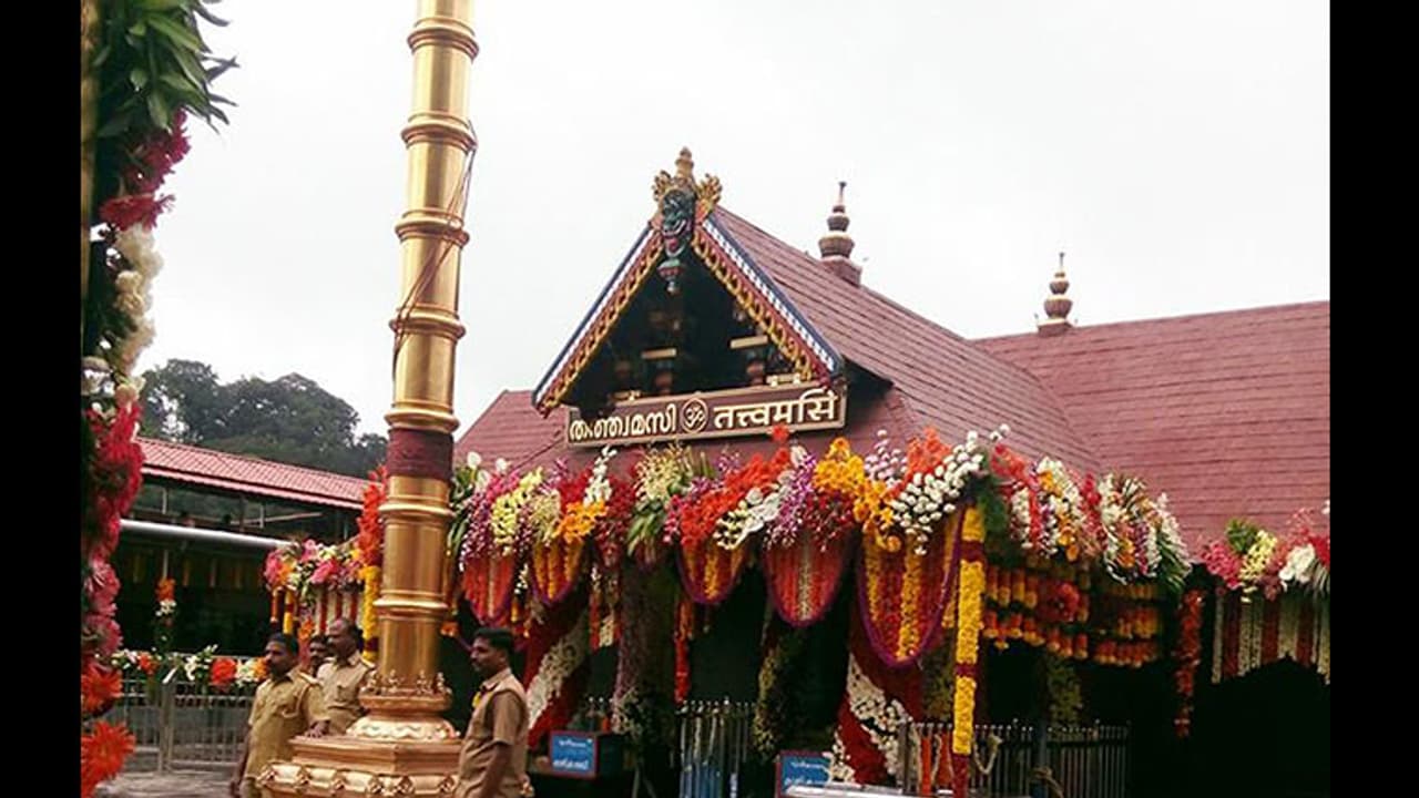 Sabarimala receives 9 kg gold as offering for new flag mast Sabarimala receives 9 kg gold as offering for new flag mast