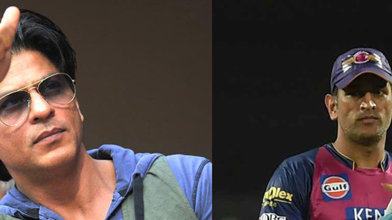 ಧೋನಿಗಾಗಿ ಪೈಜಾಮ ಮಾರಲೂ ರೆಡಿ ಎಂದ ಶಾರುಖ್ ಖಾನ್! ಧೋನಿಗಾಗಿ ಪೈಜಾಮ ಮಾರಲೂ ರೆಡಿ ಎಂದ ಶಾರುಖ್ ಖಾನ್!