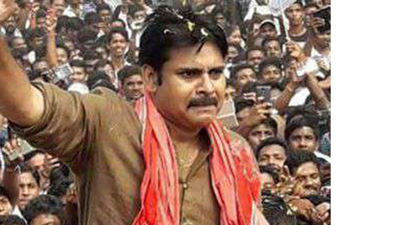 ఆ కుట్ర మామూలుది కాదు, పవన్ పద్మవ్యూహంలో అభిమన్యుడే శివాజీ ఆ కుట్ర మామూలుది కాదు, పవన్ పద్మవ్యూహంలో అభిమన్యుడే శివాజీ