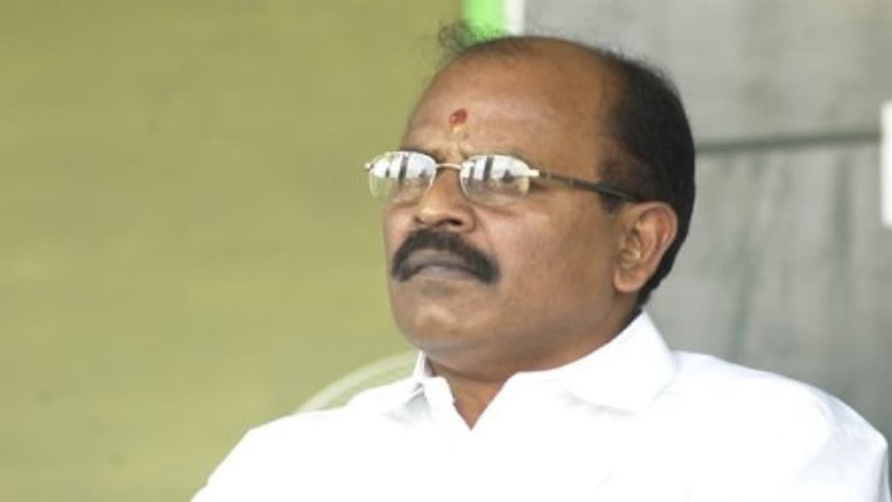 சபாநாயகர் தனபால் மருத்துவமனையில் அனுமதி பொள்ளாச்சி ஜெயராமன் சட்டசபையை நடத்துகிறார் சபாநாயகர் தனபால் மருத்துவமனையில் அனுமதி பொள்ளாச்சி ஜெயராமன் சட்டசபையை நடத்துகிறார்