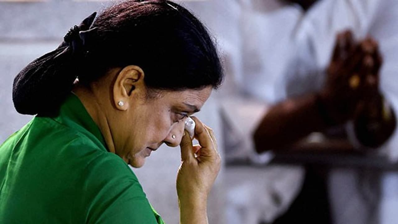 இதுவரை கேட்கவில்லை ; இனிதான் கேட்கணும் சசிகலா தரப்பு ஆலோசனை இதுவரை கேட்கவில்லை ; இனிதான் கேட்கணும் சசிகலா தரப்பு ஆலோசனை