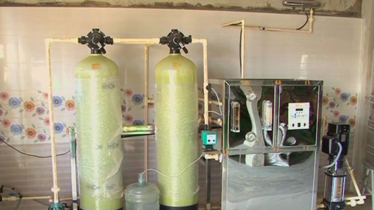 ಸುವರ್ಣ ನ್ಯೂಸ್ ಫಲಶೃತಿ: ಚಿಕ್ಕಬಳ್ಳಾಪುರ ಜನರಿಗೆ ಫ್ಲೊರೈಡ್ ನೀರಿನಿಂದ ಮುಕ್ತಿ ಸುವರ್ಣ ನ್ಯೂಸ್ ಫಲಶೃತಿ: ಚಿಕ್ಕಬಳ್ಳಾಪುರ ಜನರಿಗೆ ಫ್ಲೊರೈಡ್ ನೀರಿನಿಂದ ಮುಕ್ತಿ