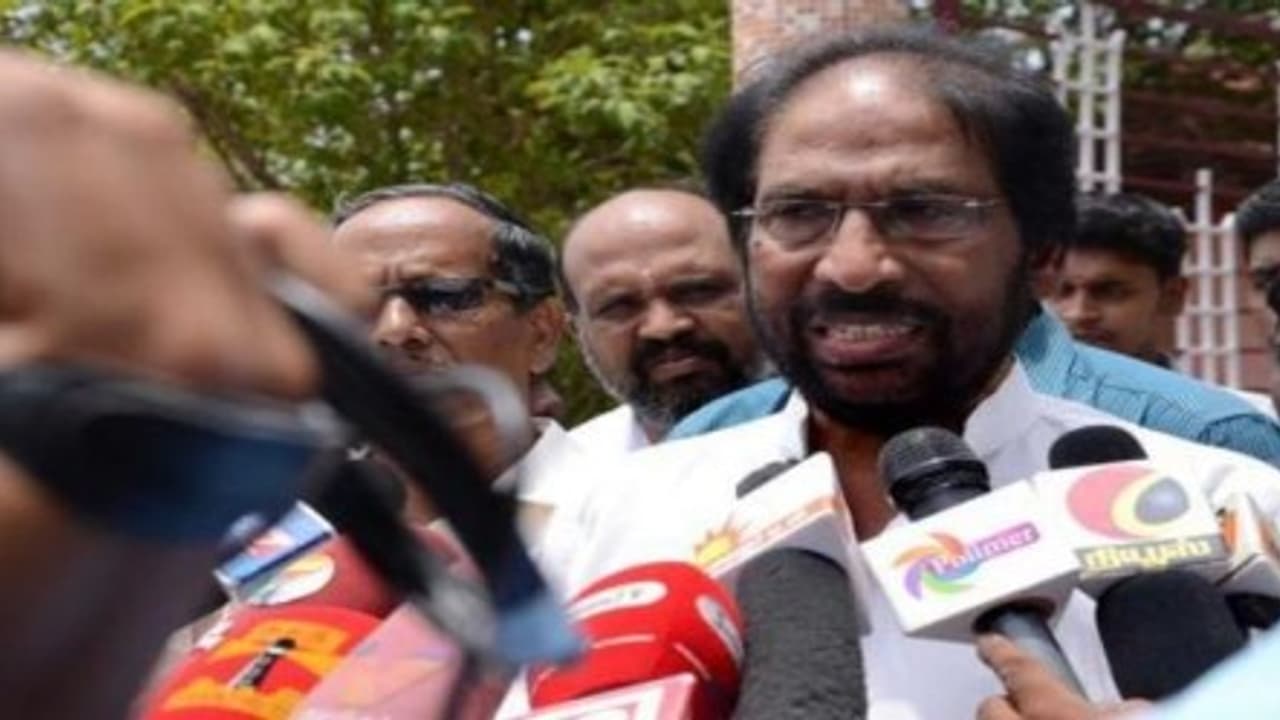 "புதுவை ஆளுநர் கிரண்பேடி அத்துமீறி செயல்படுகிறார்" : திருச்சி சிவா கடும் கண்டனம்! "புதுவை ஆளுநர் கிரண்பேடி அத்துமீறி செயல்படுகிறார்" : திருச்சி சிவா கடும் கண்டனம்!