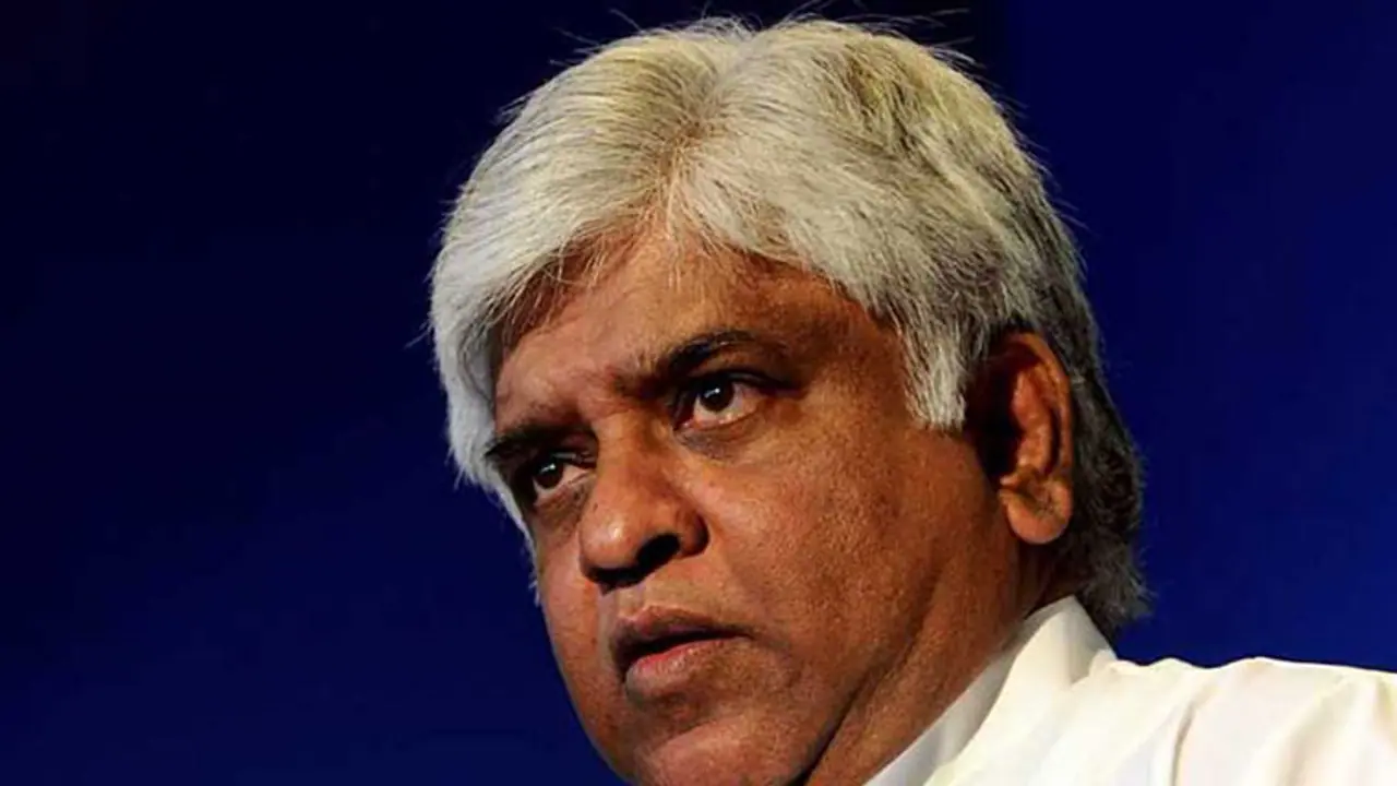 Sri Lanka’s political crisis escalates as sacked minister’s bodyguards open fire on protestors, kill one Sri Lanka’s political crisis escalates as sacked minister’s bodyguards open fire on protestors, kill one