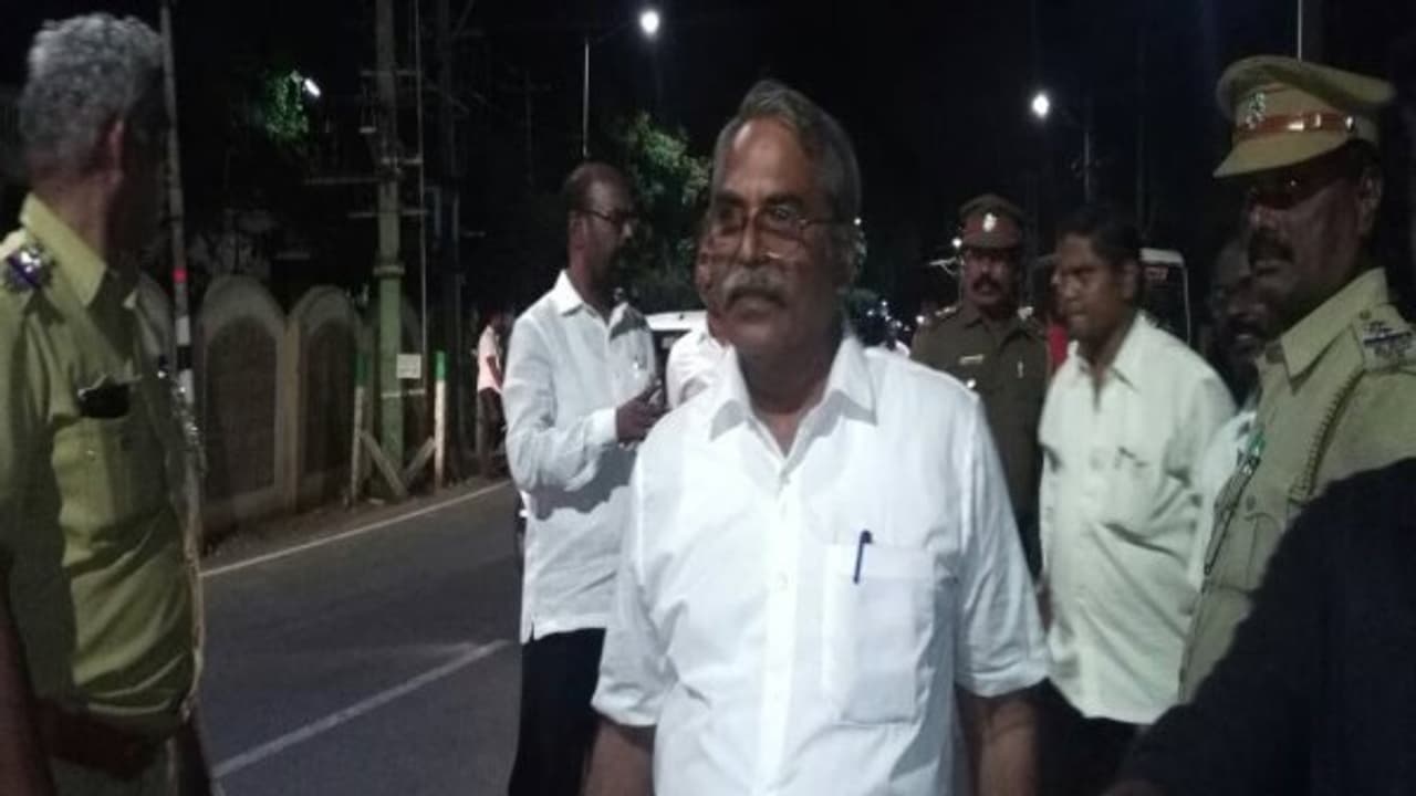 பேராசிரியர் ஜெயராமனுக்கு ஜாமீன் நிதிமன்றம் அதிரடி உத்தரவு!! பேராசிரியர் ஜெயராமனுக்கு ஜாமீன் நிதிமன்றம் அதிரடி உத்தரவு!!