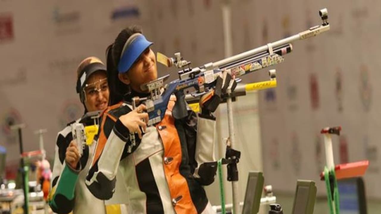 காமன்வெல்த் துப்பாக்கி சுடுதலில் இந்தியாவுக்கு மொத்தம் 20 பதக்கங்கள்; அதில் ஆறு தங்கம்… காமன்வெல்த் துப்பாக்கி சுடுதலில் இந்தியாவுக்கு மொத்தம் 20 பதக்கங்கள்; அதில் ஆறு தங்கம்…