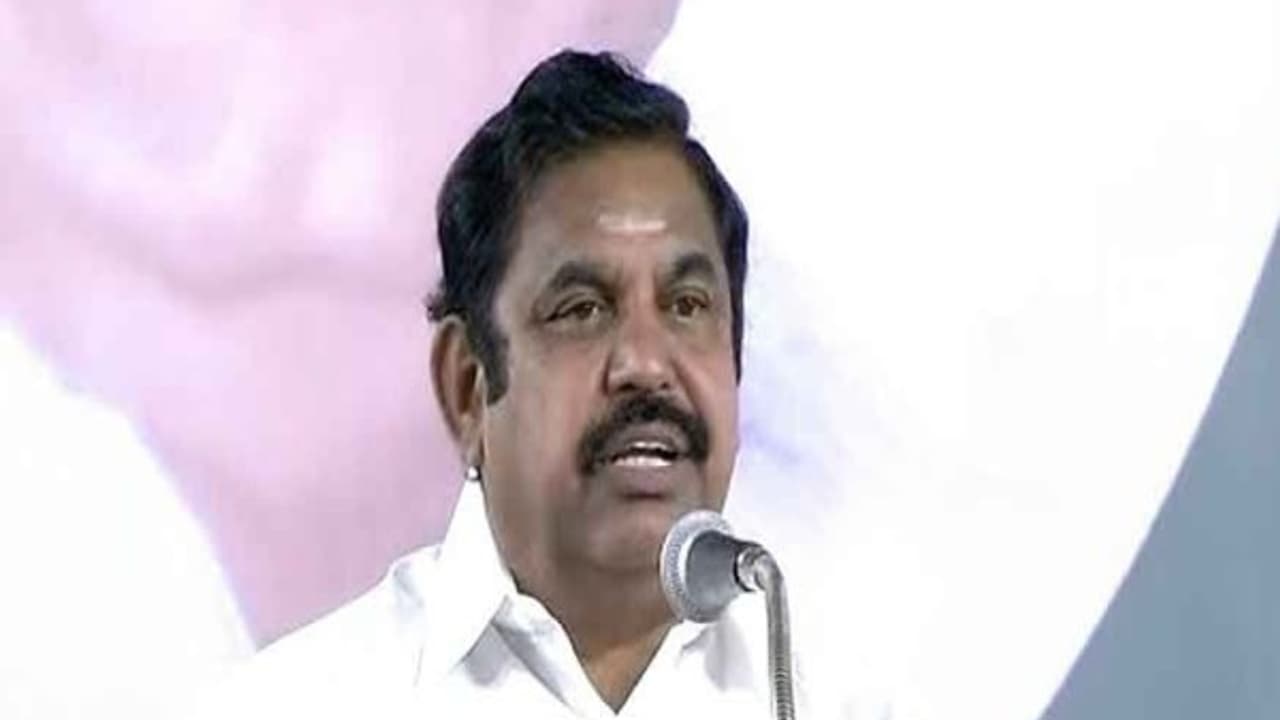 காவலர்கள் நேர்மையாகவும் நடுநிலையுடன் பணியாற்ற வேண்டும்; முதல்வர் பழனிசாமி வேண்டுகோள்! காவலர்கள் நேர்மையாகவும் நடுநிலையுடன் பணியாற்ற வேண்டும்; முதல்வர் பழனிசாமி வேண்டுகோள்!