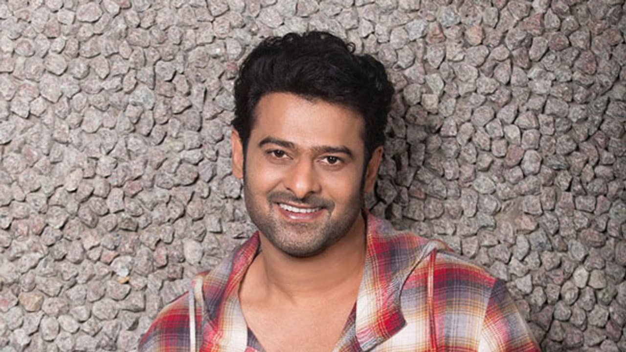 ಪ್ರಭಾಸ್ ವಿವಾಹ : ಹುಡುಗಿ ಅನುಷ್ಕಾ ಅಲ್ಲ , ಹಾಗಾದ್ರೆ ಆಕೆ ಯಾರು ಗೊತ್ತೇ..? ಪ್ರಭಾಸ್ ವಿವಾಹ : ಹುಡುಗಿ ಅನುಷ್ಕಾ ಅಲ್ಲ , ಹಾಗಾದ್ರೆ ಆಕೆ ಯಾರು ಗೊತ್ತೇ..?